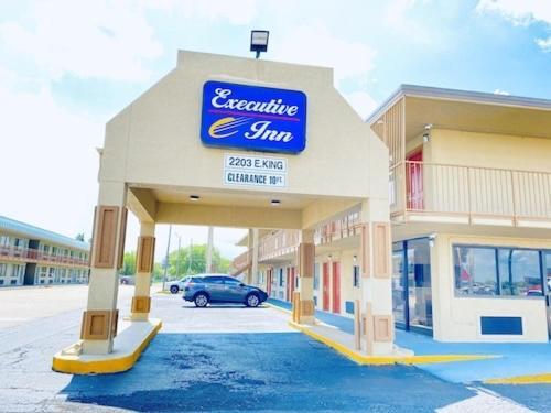 Executive Inn Кингсвил Екстериор снимка