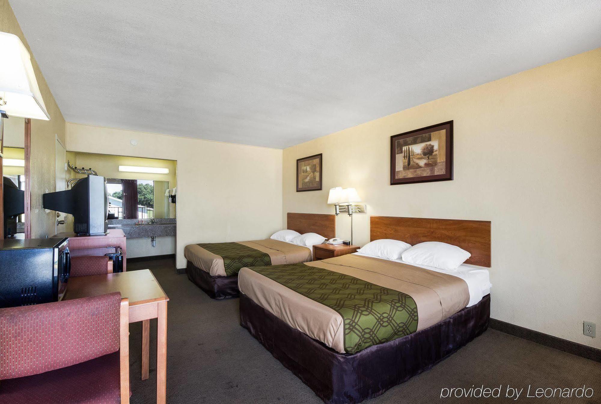 Executive Inn Кингсвил Екстериор снимка